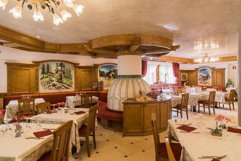 Hotel Rosa Degli Angeli ペーイオ・フォンティ エクステリア 写真