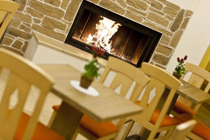 Hotel Rosa Degli Angeli ペーイオ・フォンティ エクステリア 写真