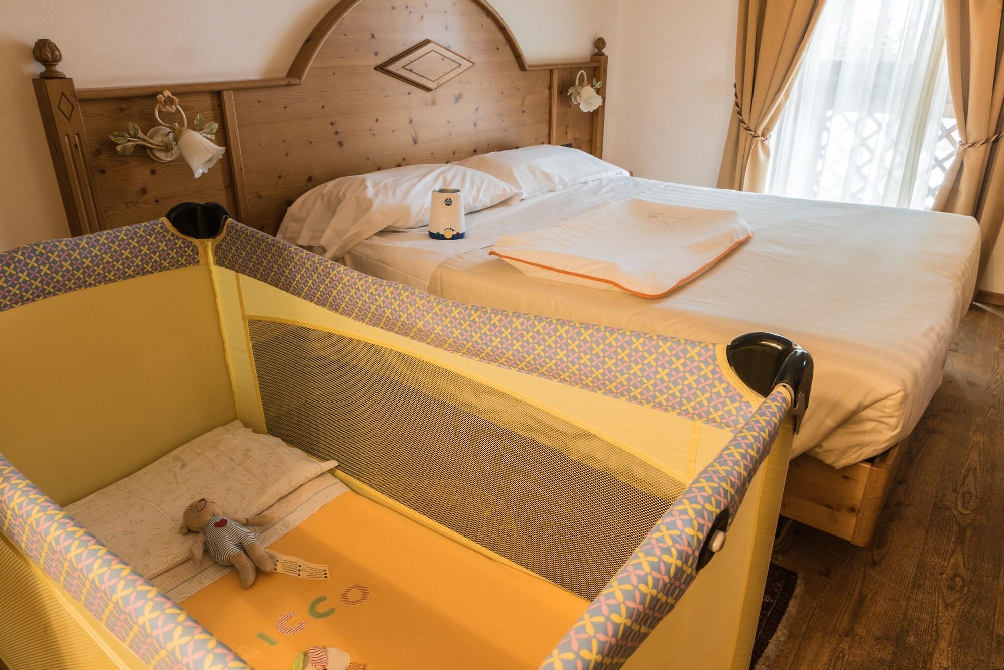Hotel Rosa Degli Angeli ペーイオ・フォンティ エクステリア 写真